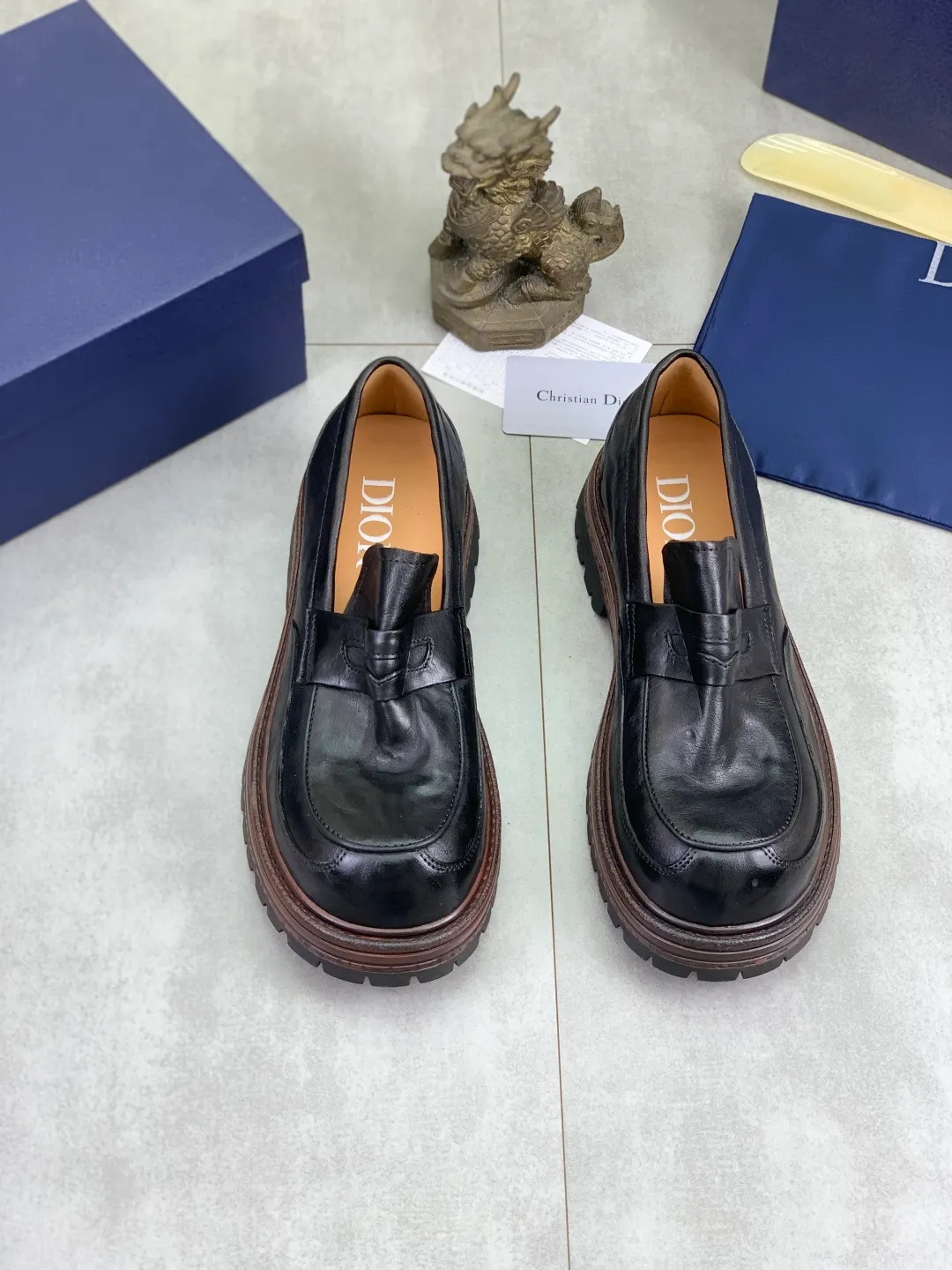Men's shoes P520 💰【New style】Water-dyed cow lining Original order quality Dior —🆘.Dior Original order purchase, high-end leather shoes, fabric: Made of Italian imported color rubbed wrinkled cowhide➕Water-dyed cow lining/cowhide lining➕Specially available original combination outsole, fine workmanship, real shot🎬Size: 38-45 (with full set of packaging) Color: 3️⃣ colors available